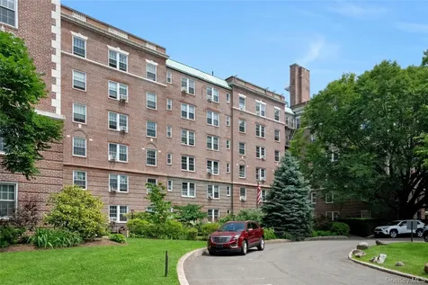 300 S Broadway Tarrytown NY 10591