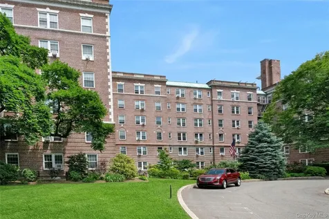 300 S Broadway Tarrytown NY 10591