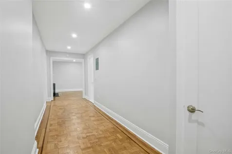 300 S Broadway Tarrytown NY 10591