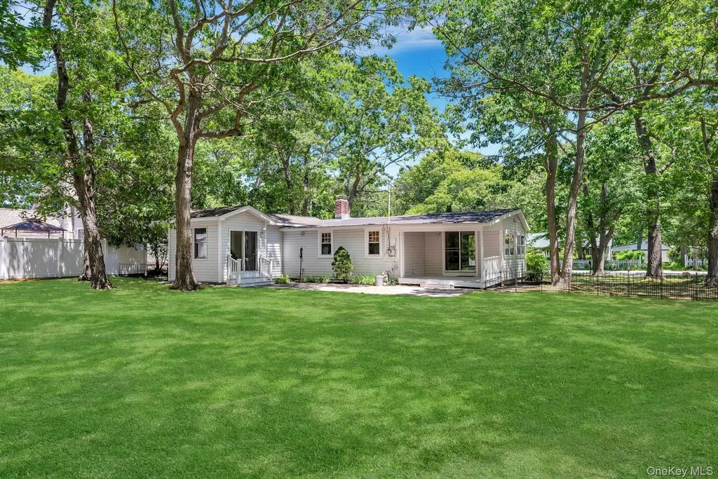 420 Sigsbee Road Mattituck NY 11952