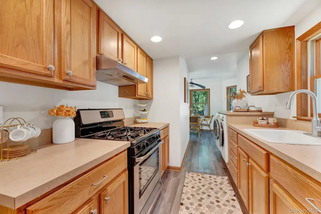 420 Sigsbee Road Mattituck NY 11952
