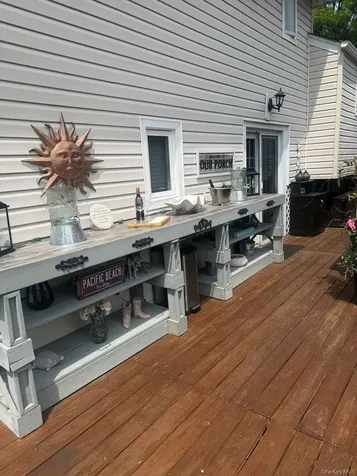 121 W 15th Street Deer Park NY 11729