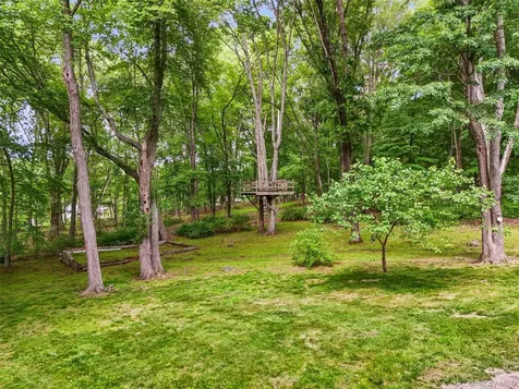11 Upper Lakeshore Drive Katonah NY 10536
