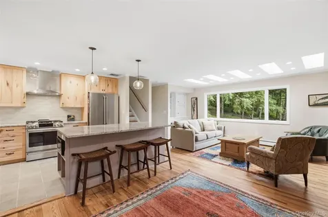11 Upper Lakeshore Drive Katonah NY 10536
