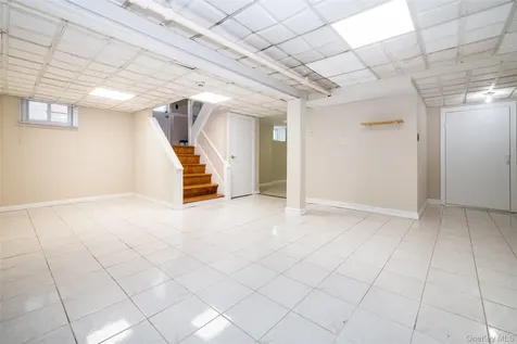68 Leland Avenue New Rochelle NY 10805