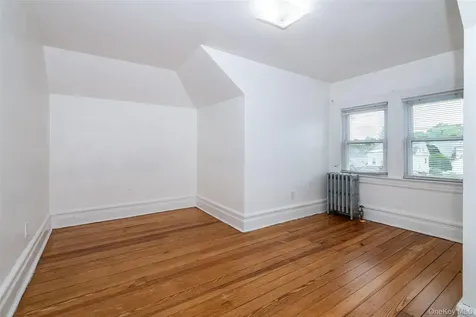 68 Leland Avenue New Rochelle NY 10805