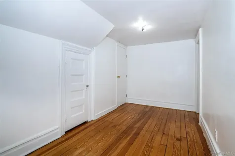 68 Leland Avenue New Rochelle NY 10805