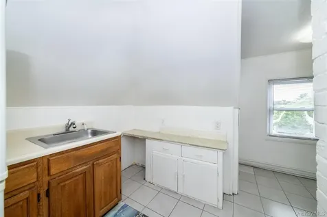 68 Leland Avenue New Rochelle NY 10805