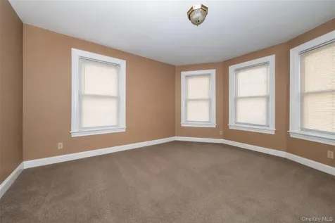 68 Leland Avenue New Rochelle NY 10805