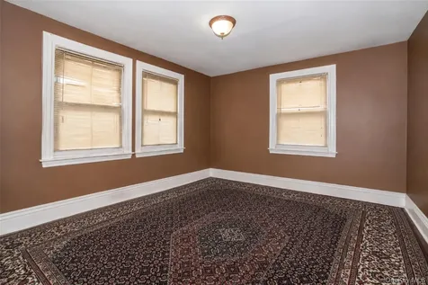 68 Leland Avenue New Rochelle NY 10805