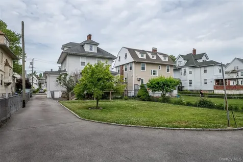 68 Leland Avenue New Rochelle NY 10805