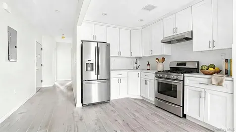508 Van Nest Bronx NY 10460