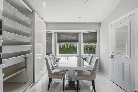 31 Sutton Hill Lane Manhasset Hills NY 11040