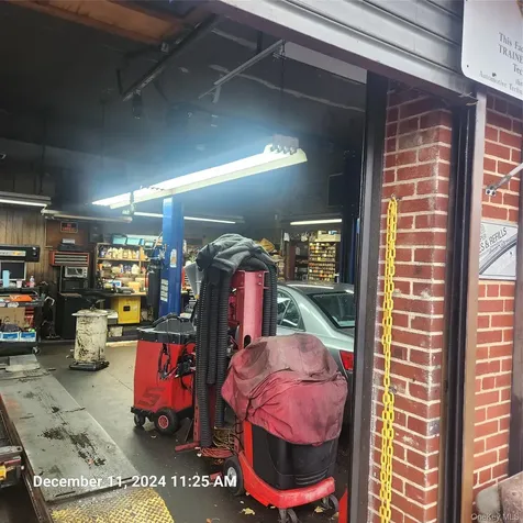 21802 Hillside Avenue Queens Village NY 11427