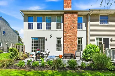 84 Woodlake Drive W Woodbury NY 11797