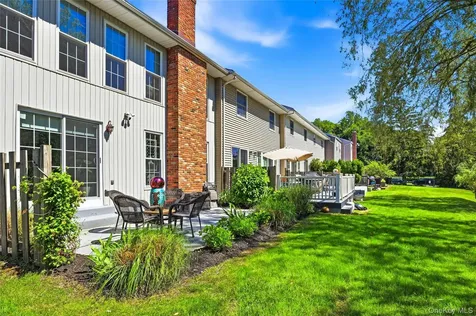 84 Woodlake Drive W Woodbury NY 11797