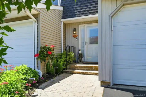 84 Woodlake Drive W Woodbury NY 11797