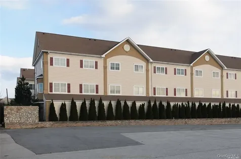 330 Maple Avenue Westbury NY 11590