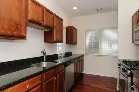 330 Maple Avenue Westbury NY 11590