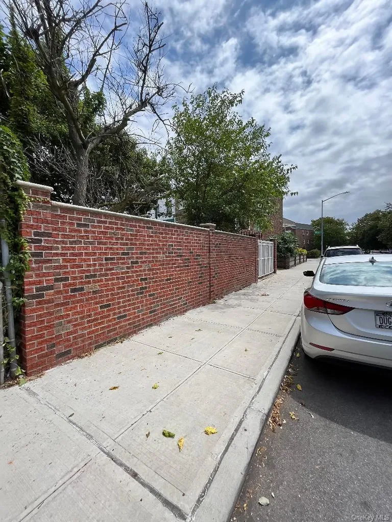 342 Bay 11th Street Brooklyn NY 11228