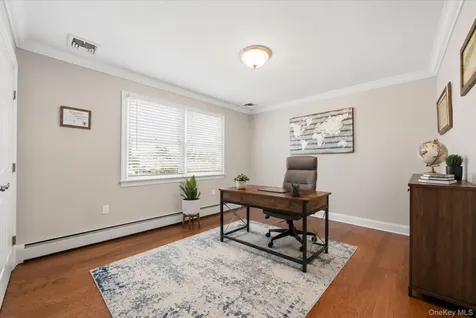14 Jackson Place Massapequa NY 11758