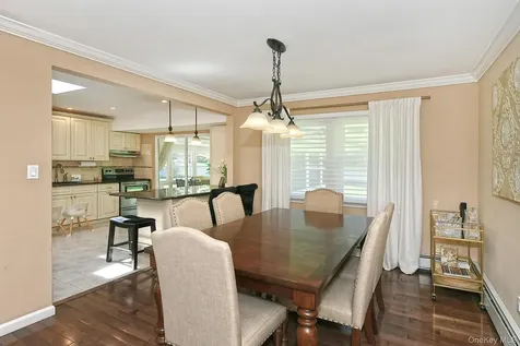 38 Maridon Lane Commack NY 11725