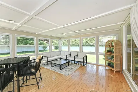 38 Maridon Lane Commack NY 11725