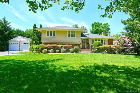 38 Maridon Lane Commack NY 11725