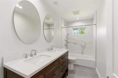 103 Wright Avenue Deer Park NY 11729