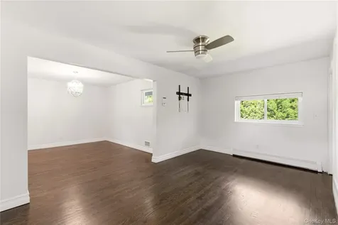 103 Wright Avenue Deer Park NY 11729