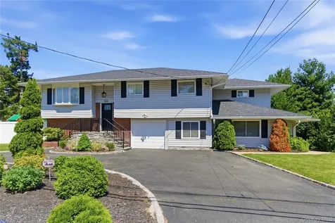 103 Wright Avenue Deer Park NY 11729