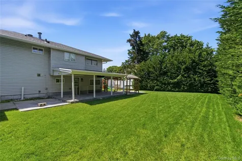103 Wright Avenue Deer Park NY 11729