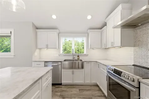 103 Wright Avenue Deer Park NY 11729