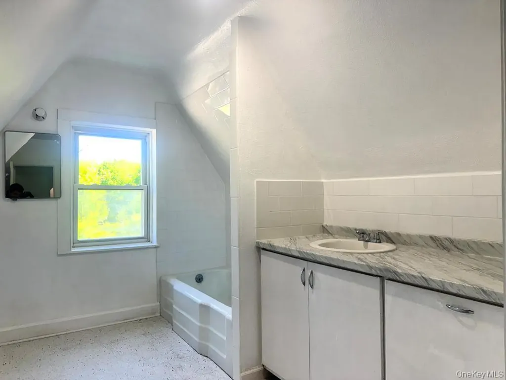 560 Taxter Road Elmsford NY 10523