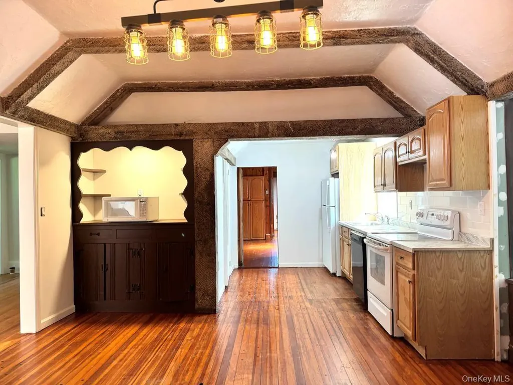 560 Taxter Road Elmsford NY 10523