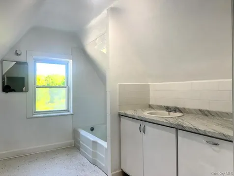 560 Taxter Road Elmsford NY 10523