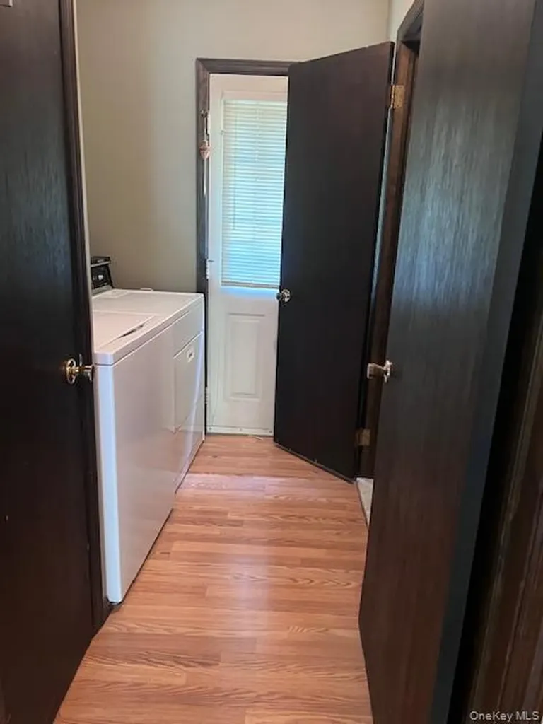 37 Sunset Drive Shirley NY 11967