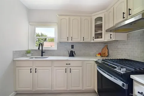 330 S Broadway Tarrytown NY 10591