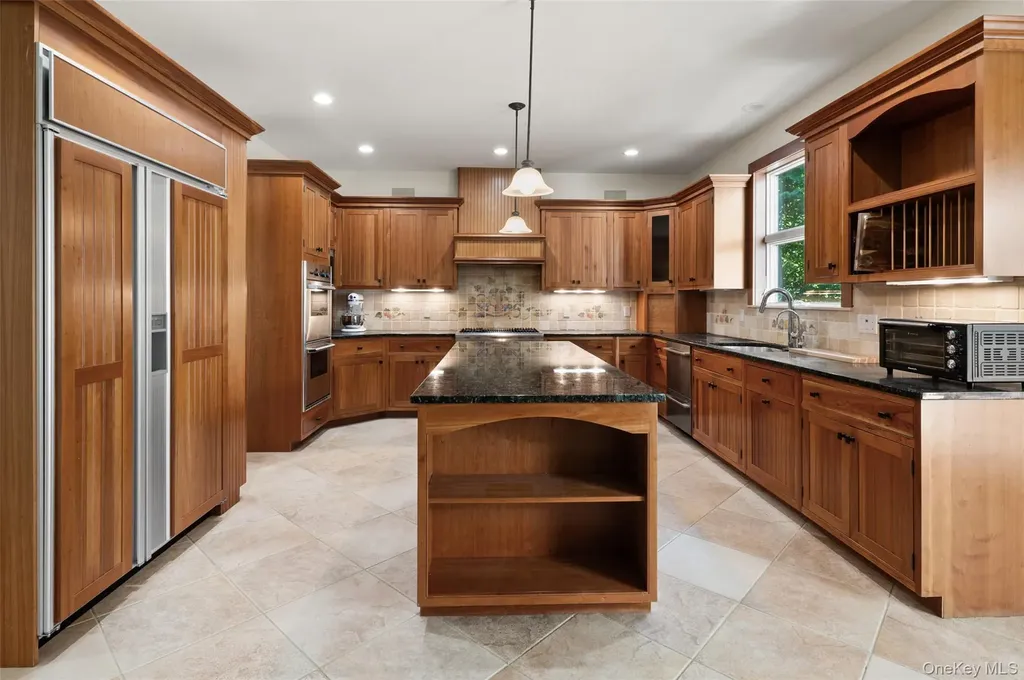 10 Kingdom Ridge Road Bedford NY 10506