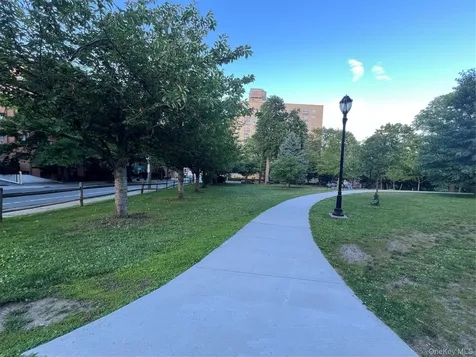 16 Lake Street White Plains NY 10603
