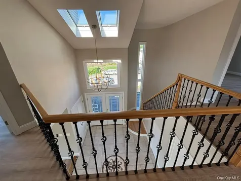 35 Adams Avenue Bayville NY 11709