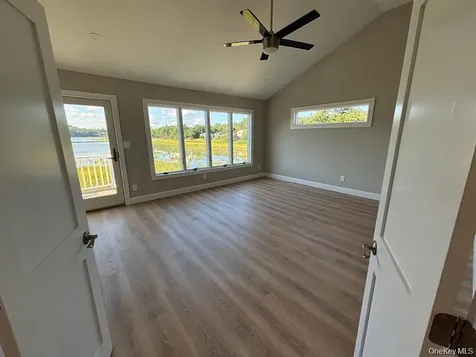 35 Adams Avenue Bayville NY 11709