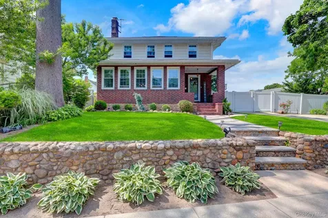 147 Locust Avenue Babylon NY 11702