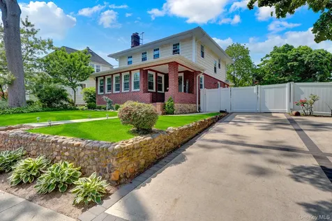 147 Locust Avenue Babylon NY 11702