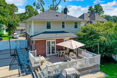 147 Locust Avenue Babylon NY 11702