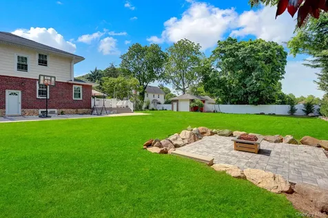 147 Locust Avenue Babylon NY 11702
