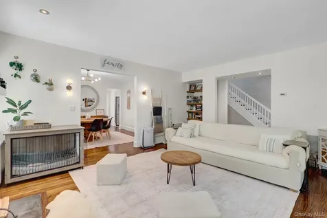 147 Locust Avenue Babylon NY 11702