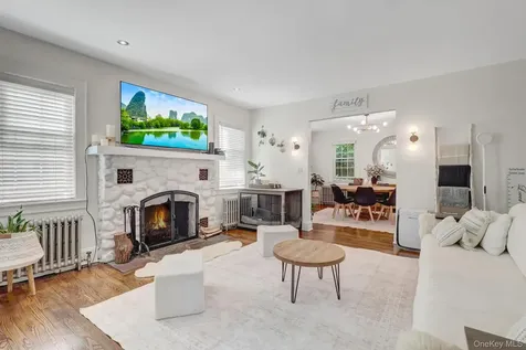147 Locust Avenue Babylon NY 11702