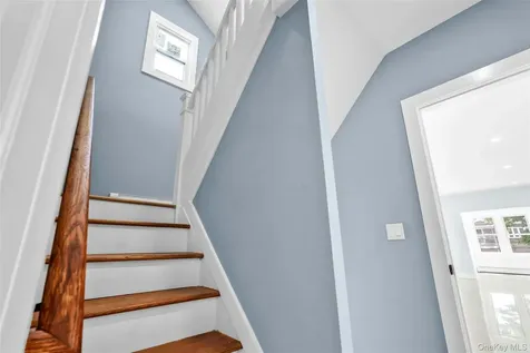 85-43 150th Street Briarwood NY 11435