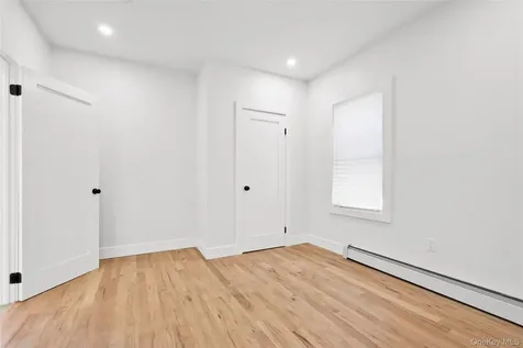 85-43 150th Street Briarwood NY 11435